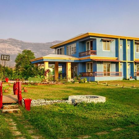 Stayvista'S Hillside Meadows - Mountainside Retreat With Farm View, Pool & Deck, Lawn & Gazebo Chinchavli Ngoại thất bức ảnh