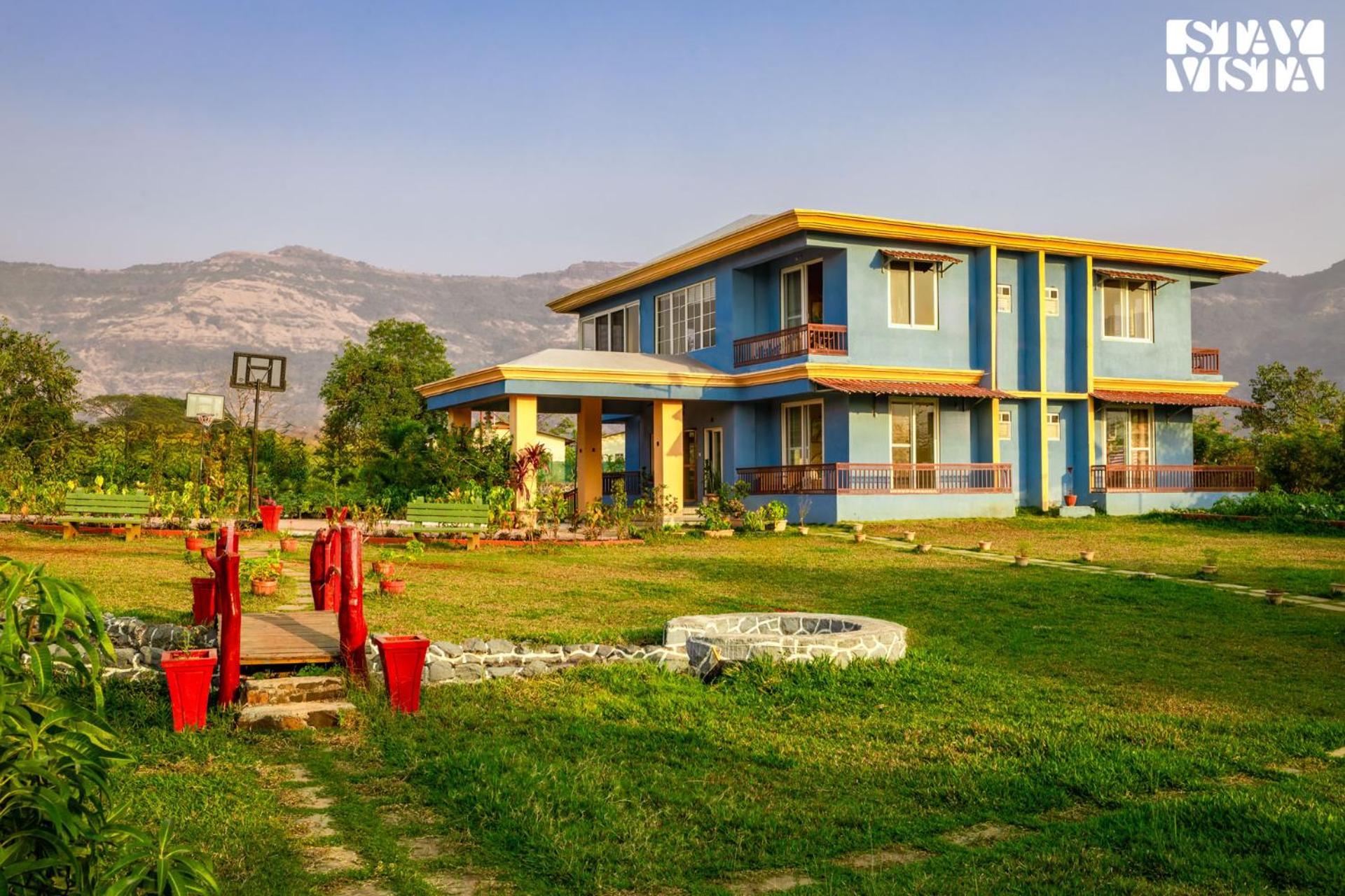 Stayvista'S Hillside Meadows - Mountainside Retreat With Farm View, Pool & Deck, Lawn & Gazebo Chinchavli Ngoại thất bức ảnh
