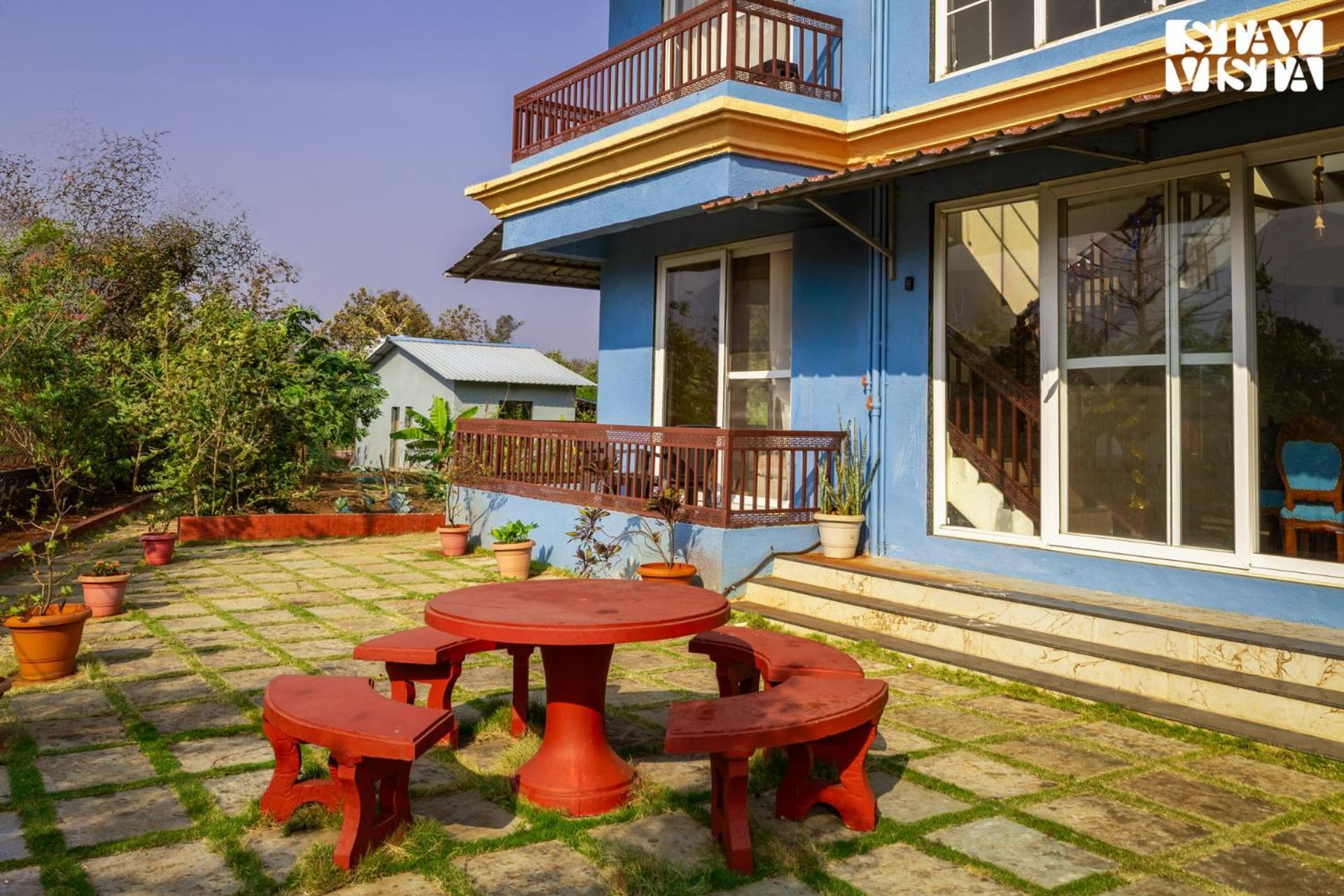 Stayvista'S Hillside Meadows - Mountainside Retreat With Farm View, Pool & Deck, Lawn & Gazebo Chinchavli Ngoại thất bức ảnh