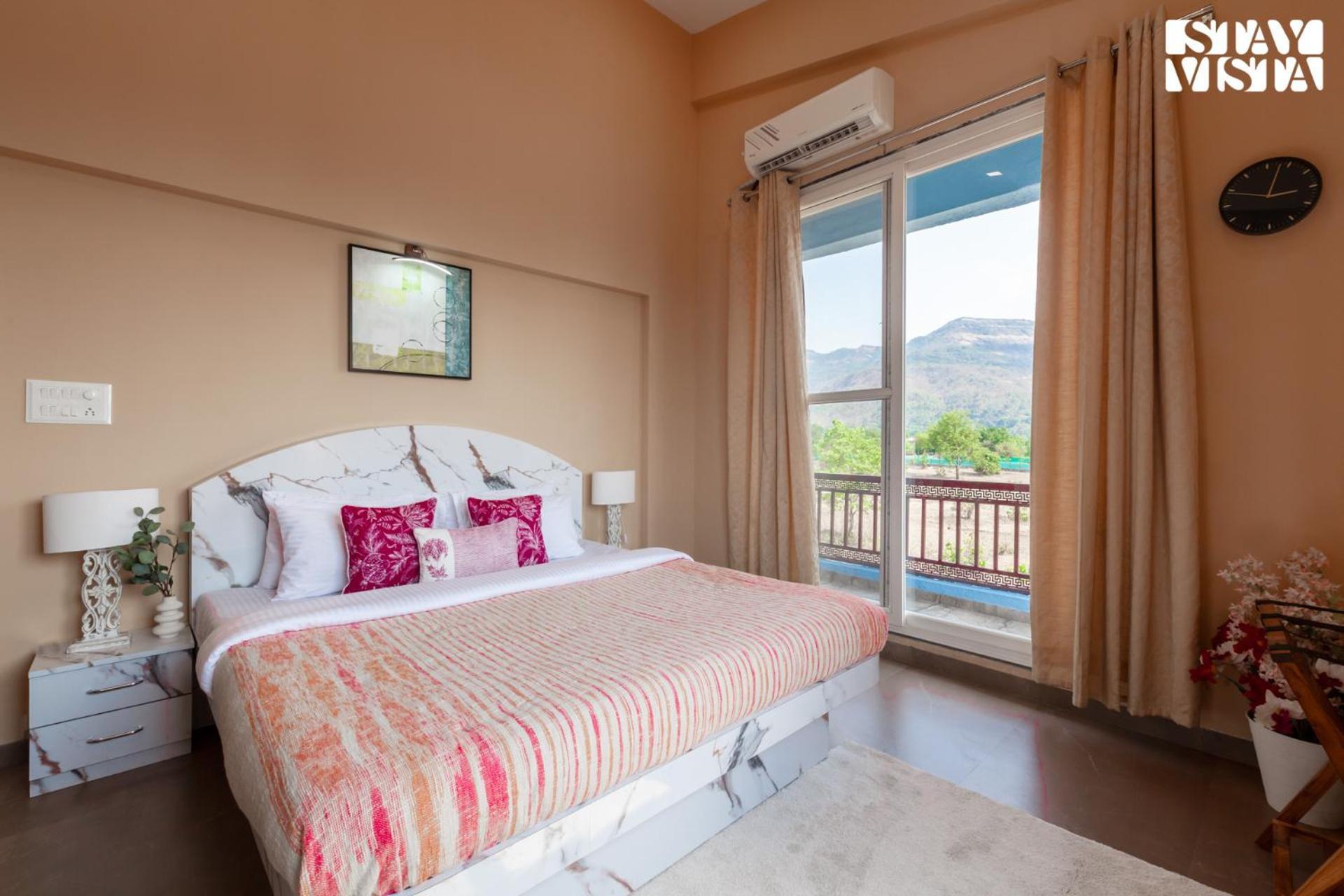 Stayvista'S Hillside Meadows - Mountainside Retreat With Farm View, Pool & Deck, Lawn & Gazebo Chinchavli Ngoại thất bức ảnh